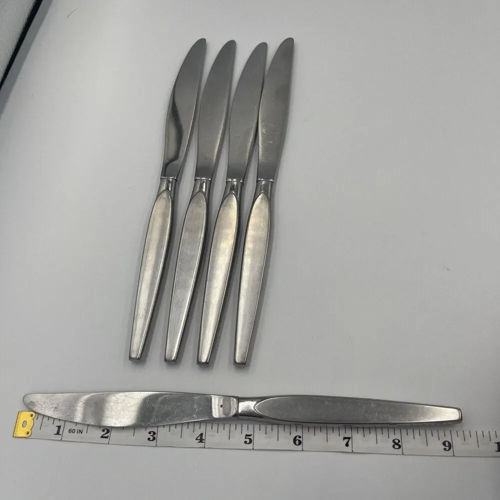 Oneida Community Stainless Older Satinique Knives Satin Betty Crocker 9 1/4 in